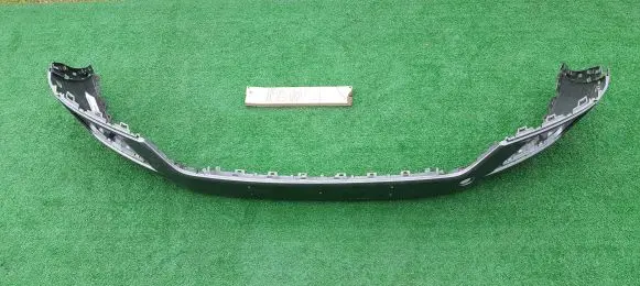 Volkswagen Tiguan Front bumper lip 5NA807221