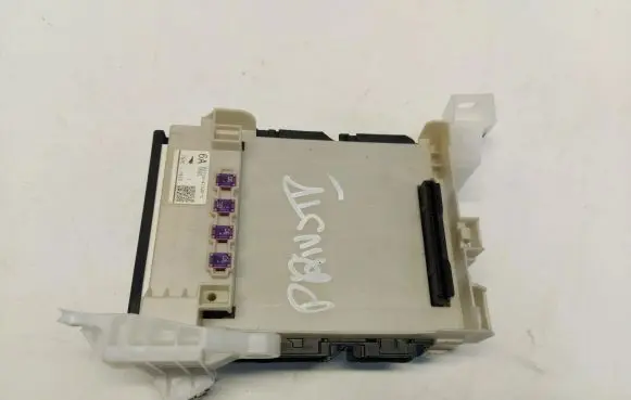 Toyota Prius Prime Comfort/convenience module 82730-47530-C