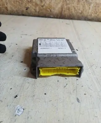 Volkswagen Touran I Airbag control unit/module 1T0909605D 02H021S0100 5WK43828