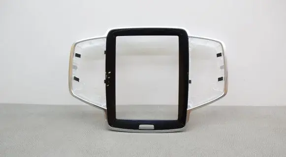 Volvo XC90 Radio/GPS head unit trim 31393582