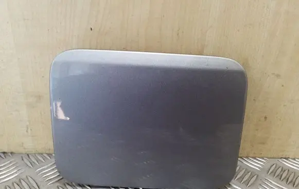 Subaru Legacy Fuel tank cap