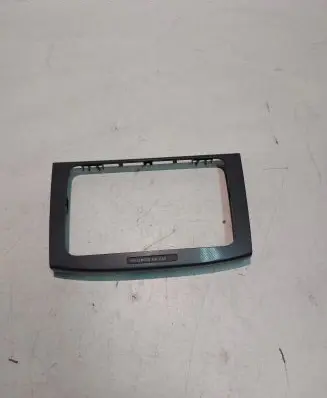 Volkswagen PASSAT B6 Radio/GPS head unit trim 318410100