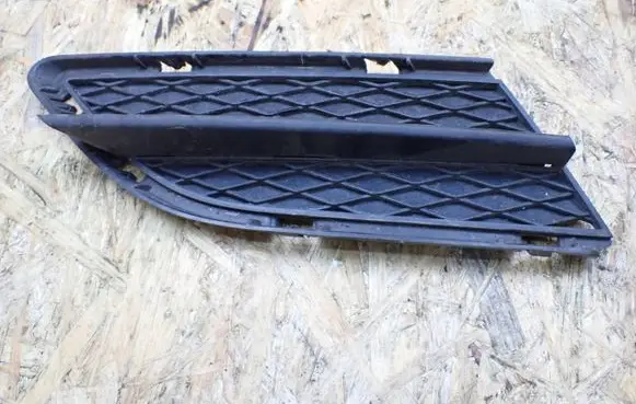 BMW 3 E90 E91 Front bumper lower grill
