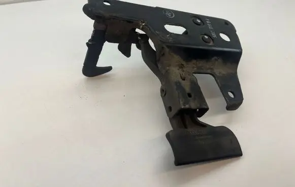 Audi A6 S6 C6 4F Engine bonnet/hood lock/catch 4F0823480A