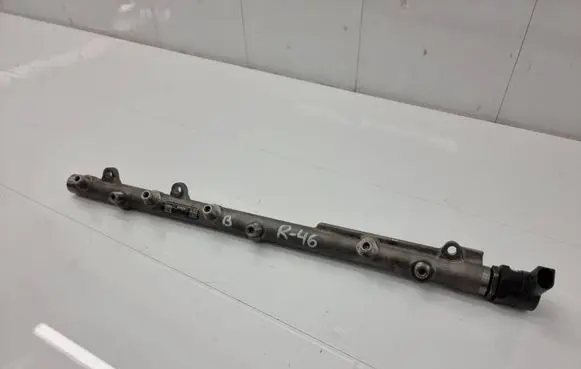 BMW 5 E60 E61 Fuel main line pipe 0445216023