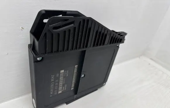 Mercedes-Benz SLK AMG R170 Comfort/convenience module 1708200926 353223
