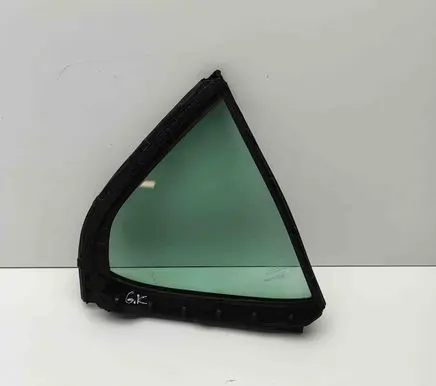 Lexus IS 220D-250-350 Rear vent window glass 6818953030