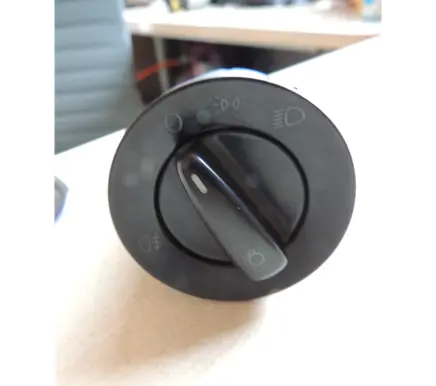 Volkswagen Polo Light switch 1c0941531