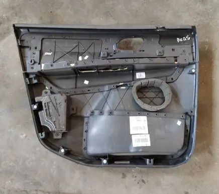 Peugeot 5008 Front door card panel trim 96830355ZE