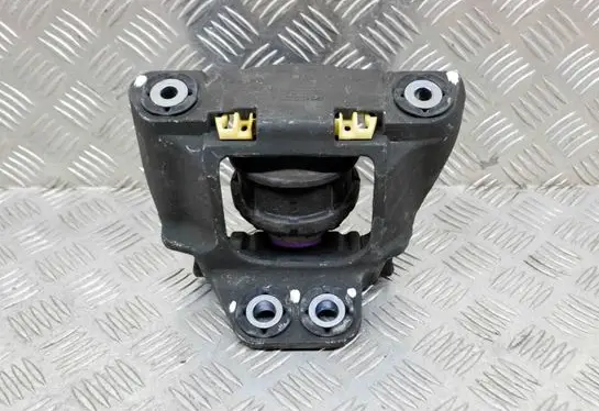 Volvo XC90 Engine mount bracket 31686885