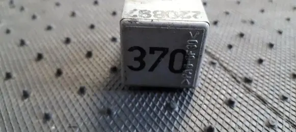 Audi A4 S4 B5 8D Other relay 8D0951253 899312000