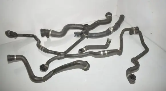 BMW 5 G30 G31 Engine coolant pipe/hose 8575774 8575766 8575767