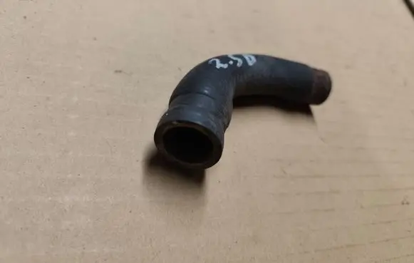 Jeep Cherokee XJ Engine coolant pipe/hose