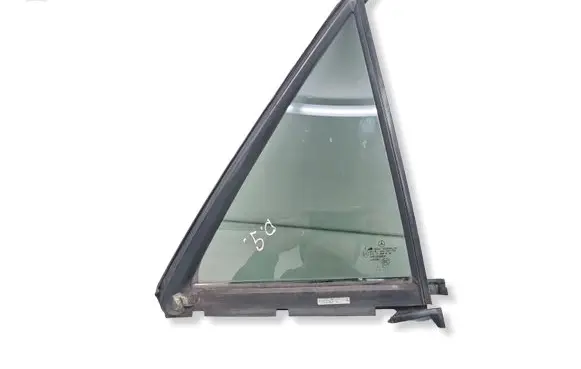 Mercedes-Benz ML W164 Rear vent window glass A1647302655