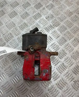 Volkswagen PASSAT CC Rear brake caliper 32332267