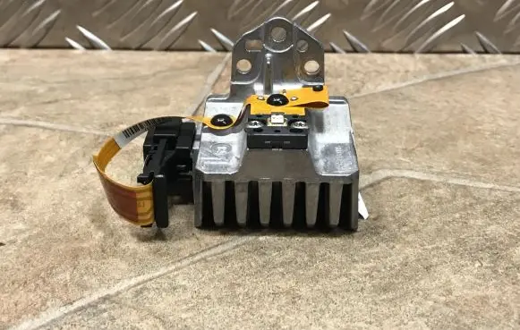 Mercedes-Benz CLS C218 X218 LED ballast control module 1305715085
