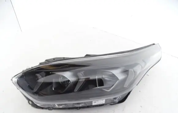 KIA Ceed Headlight/headlamp 92101-J7500