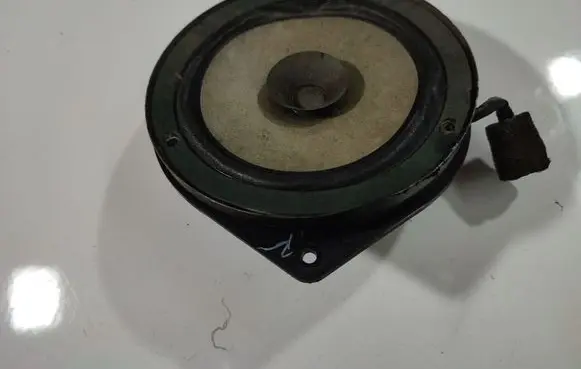 Subaru Legacy Front door speaker
