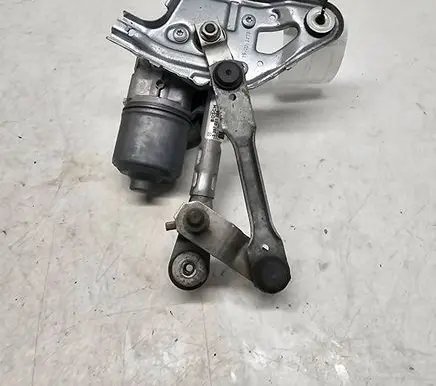 Front wiper linkage and motor