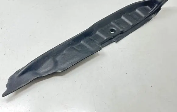 Dodge Durango III Fender foam support/seal 68084037A