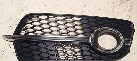 Audi Q5 SQ5 Front fog light trim/grill 8R0807682M