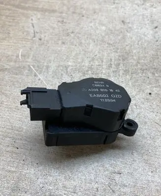Mercedes-Benz E W211 Air flap motor/actuator 2038201642