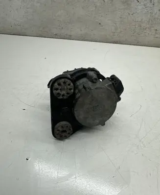 BMW X6 M Water pump 7584088 70136019