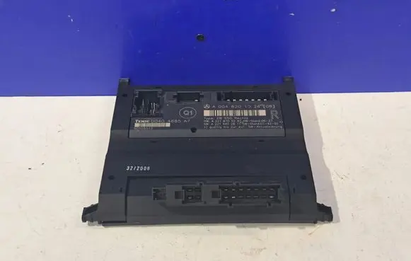 Mercedes-Benz S W221 Seat control module A0048201026