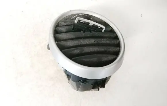 Mercedes-Benz ML W164 Dash center air vent grill a1648302054
