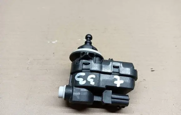 Opel Combo E Headlight level adjustment motor 90013733