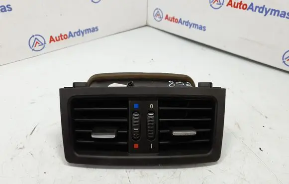 BMW 5 E60 E61 Rear air vent grill 6932023 64226932023