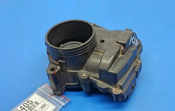 Peugeot 207 CC Throttle body valve V757669780