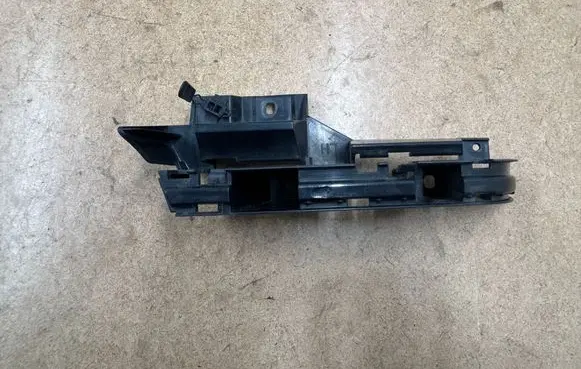 BMW 3 E46 Bumper support mounting bracket corner 51127006823 7006823