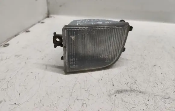 Volkswagen PASSAT B4 Front fog light