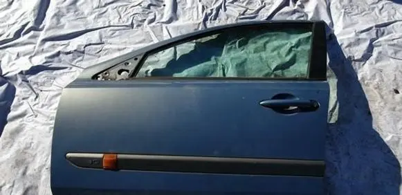Renault Laguna II Front door melynos