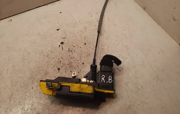 Volvo S60 Rear door lock 36634624
