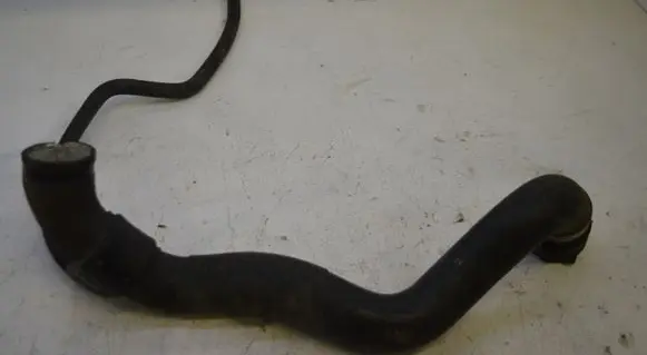 Mercedes-Benz S W220 Engine coolant pipe/hose