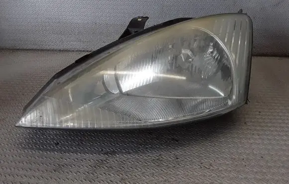 Ford Focus Headlight/headlamp