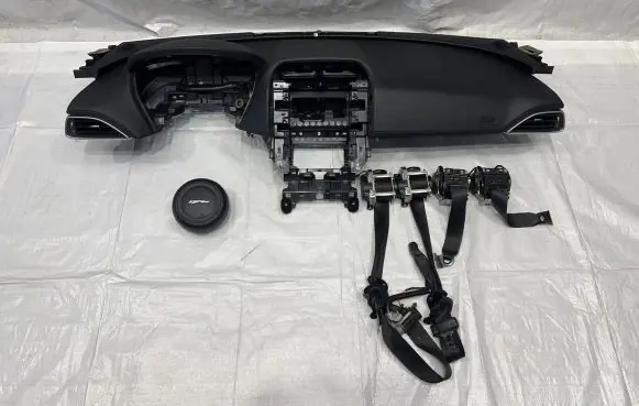 Jaguar F-Pace Dashboard