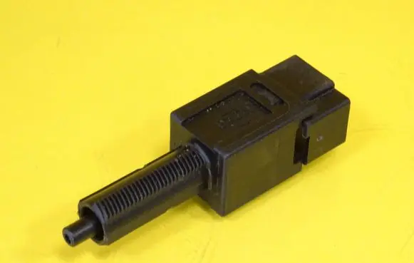 Nissan Qashqai Clutch pedal sensor 