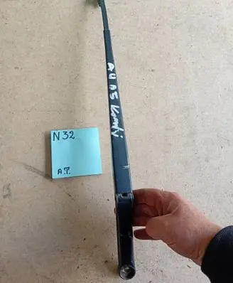 Audi A4 S4 B5 8D Rear wiper blade arm 659889856