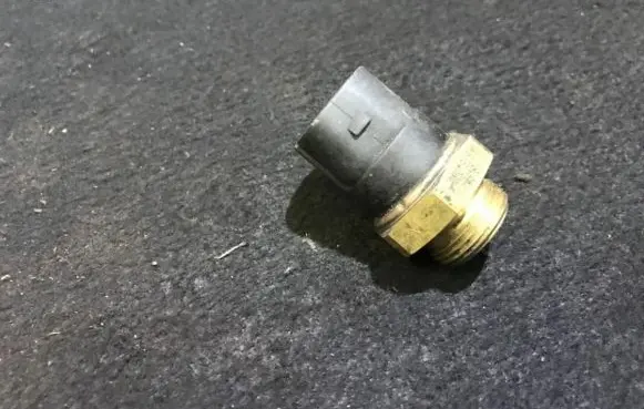 Coolant temperature sensor