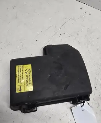 Volvo S60 Fuse box cover 8645259