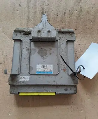 Mazda 626 Engine control unit/module FS0518881C