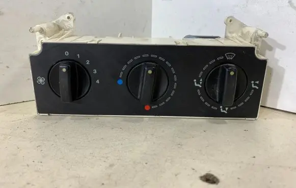 Citroen Berlingo Climate control unit 654984A