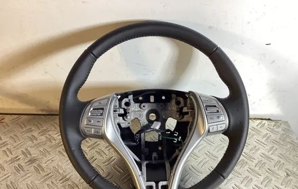 Nissan Qashqai Steering wheel 34154207B 34216879A