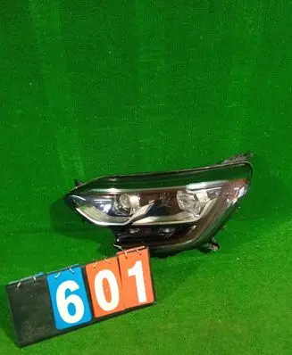 Renault Megane IV Headlight/headlamp 260108478r