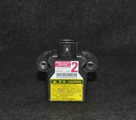 Lexus LS 460 - 600H Acceleration sensor 