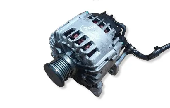 Volkswagen Golf VII Generator/alternator 