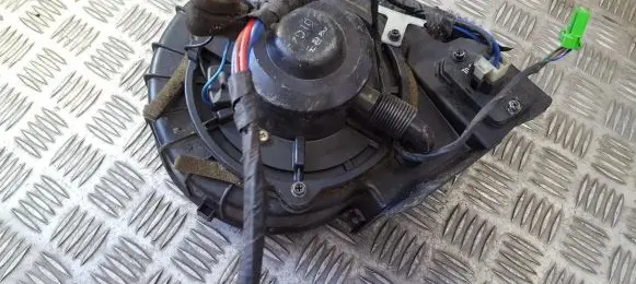 KIA Sephia Heater fan/blower